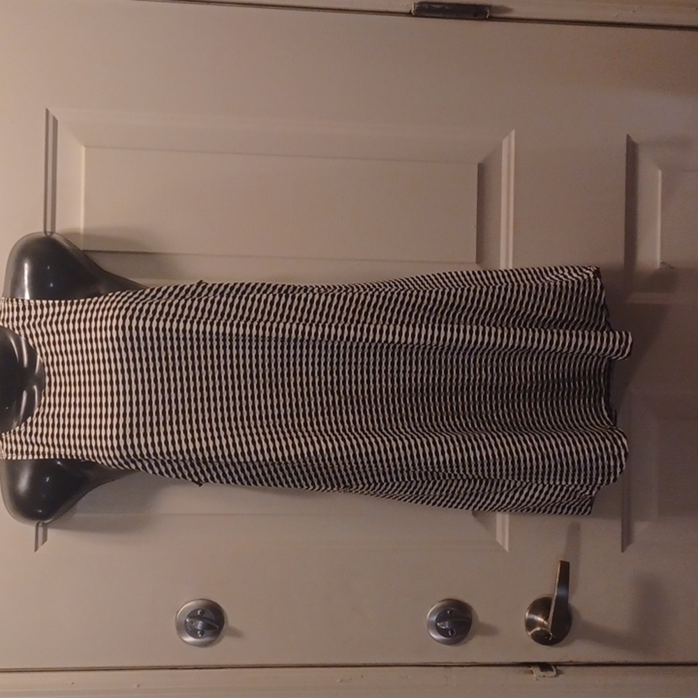 Body Glove's Black and White Patterned dress, medium